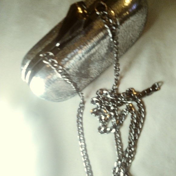 Purse - Picture 2 of 4